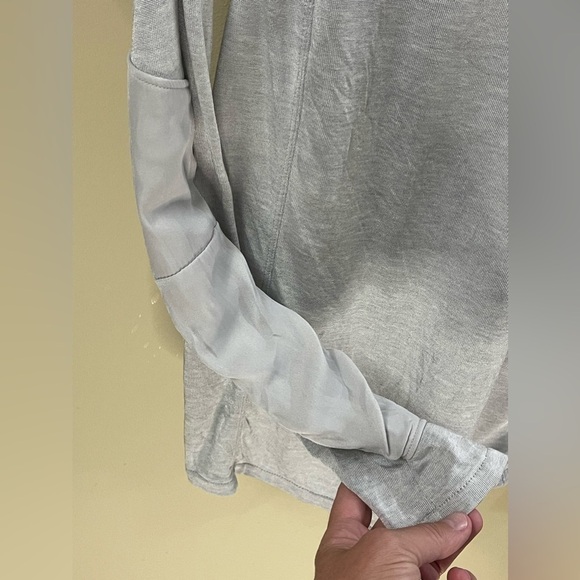A|X ARMANI EXCHANGE Gray Long sleeve Women’s Medium Top - Picture 3 of 8